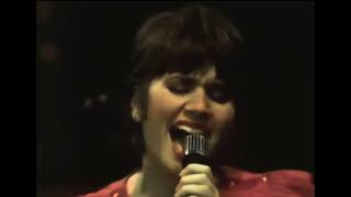Linda Ronstadt -  "Party Girl" (Elvis Costello cover) live,  1980 - (enhanced video & audio)