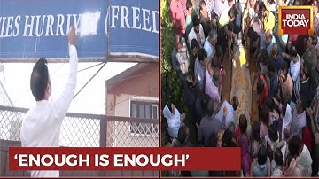 Anger Over Killings Of Kashmiri Pandits: Massive Protest Outside Hurriyat Office | Kashmir News