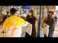 路上ライブで美女が号泣したまさかの理由が...