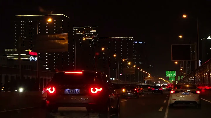 夜晚行高速入湖南省长沙市至芙蓉路 20230429 - 天天要闻