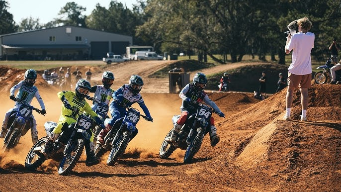 Motos de corrida na sua garagem - 15/10/2021 - UOL Carros