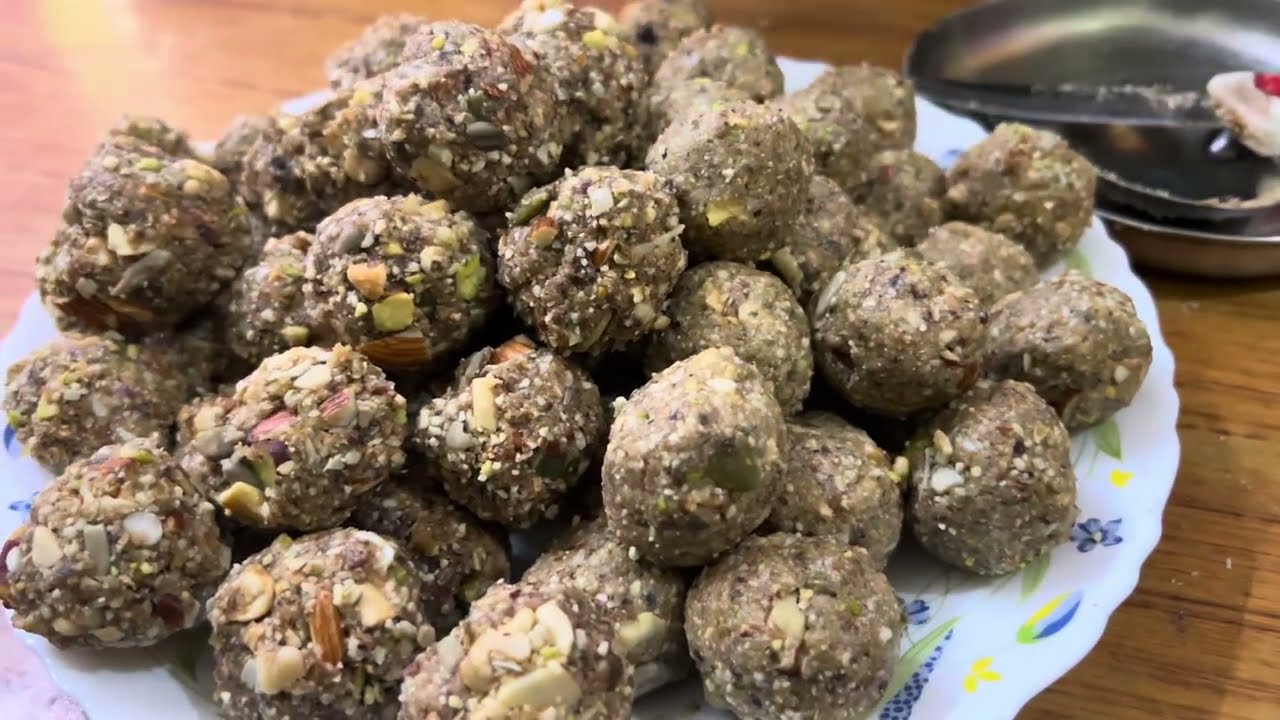 రోజుకి ఒక లడ్డు తింటే కంటికి చెర్మ్మానికి వెంట్రుకలకు ఎంతో మంది డ్రై ఫ్రూట్ లడ్డు