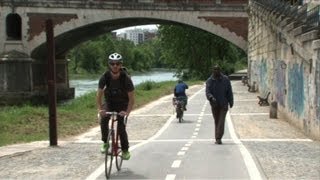 Rad überholt Auto: Revolution auf Italiens Straßen