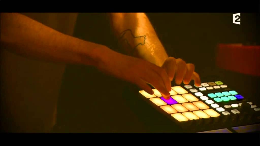 FAKEAR - "La Lune Rousse" - Live