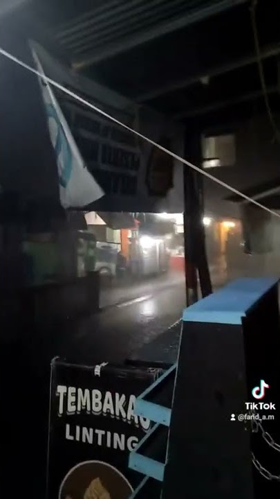 HUJAN ANGIN DOR DAR GELAP .. ..