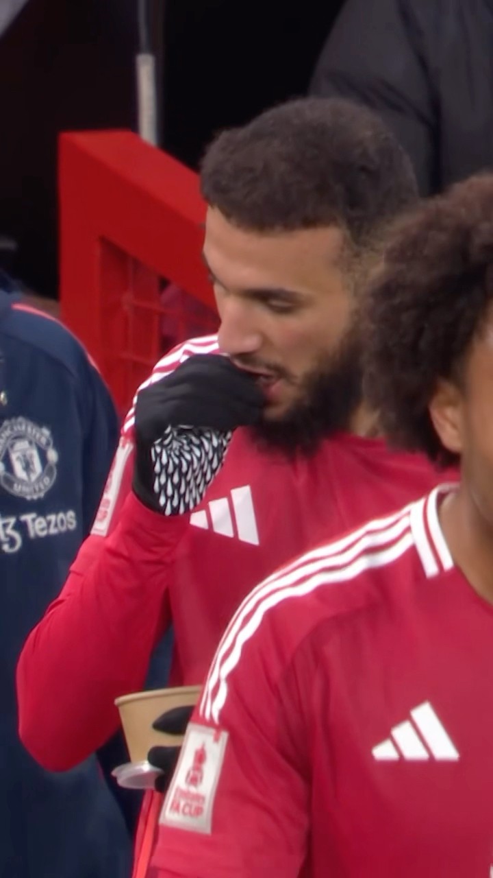 Mazraoui Breaks His Ramadan Fast ?☪️