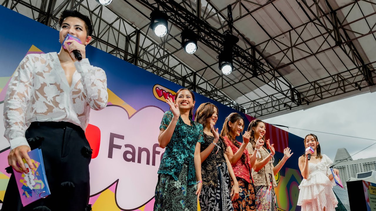 StarBe Goes to Singapore | YTFF10 Behind The Scene