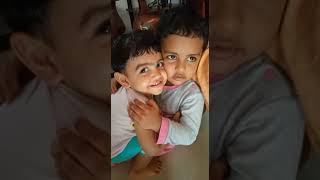 Chetan Aniyathi Kynjine Tharattu Paadi Urakkan Nokunnu.