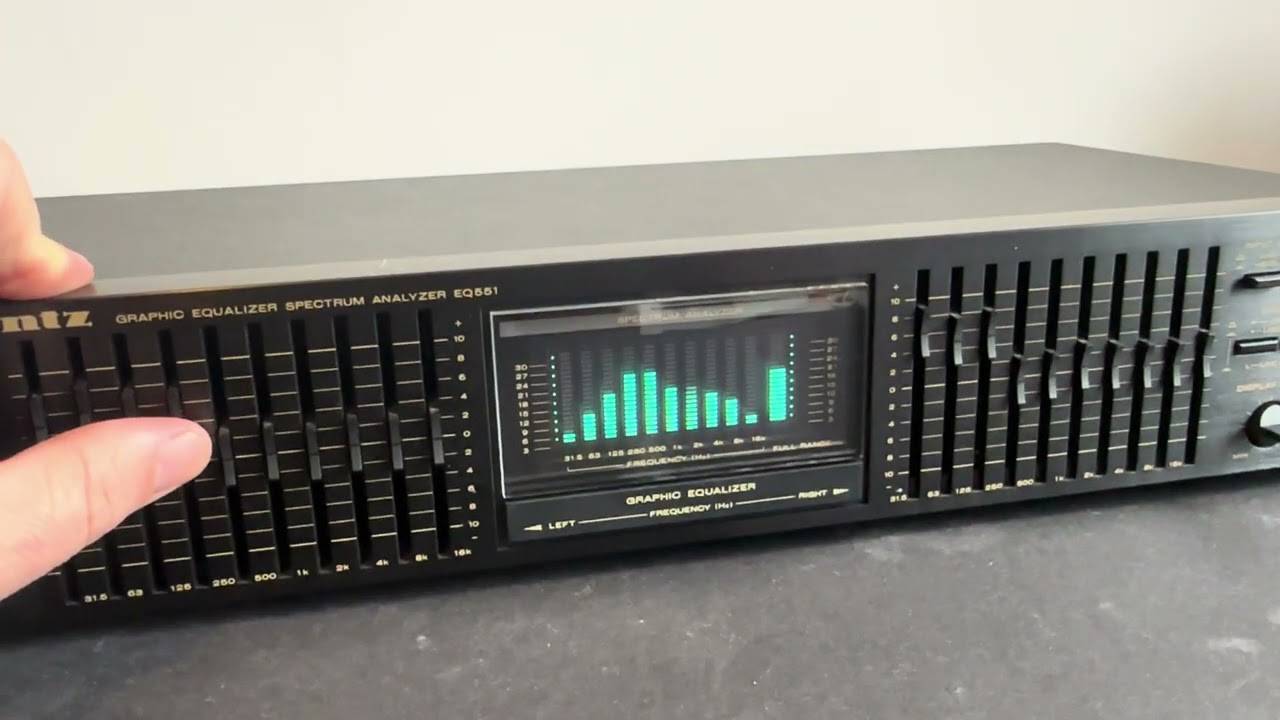 Marantz EQ551 グラフィックイコライザー 本体 Marantz EQ551 Graphic EQ Equaliser Spectrum Analyzer Demo - YouTube