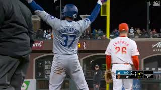 Teoscar Hernandez Plugs 2-Run Triple to Gap to Give Dodgers Double Digit Runs