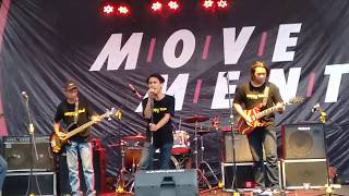 St 12 - ATSL (Aku Tak Sanggup Lagi) cover by happy band live in magelang