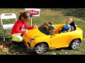 Sofia Pretend Play with Car Wash for Children and  with Cleaning Toys!