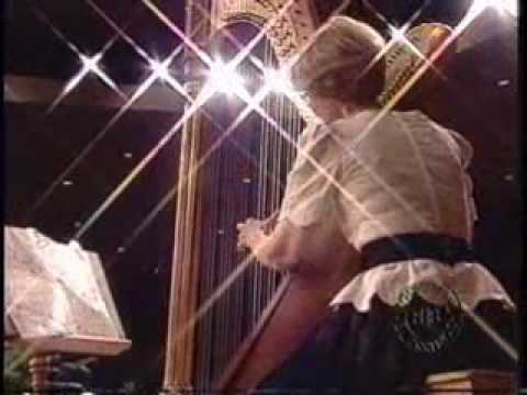 Temple of Deliverance COGIC Harpist Linda "In the ...