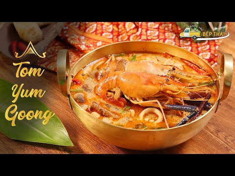 Cách nấu Tom Yum Hải Sản ngon hết sẩy, công thức từ đầu bếp Thái | Tom Yum Goong Recipe | ENG SUB