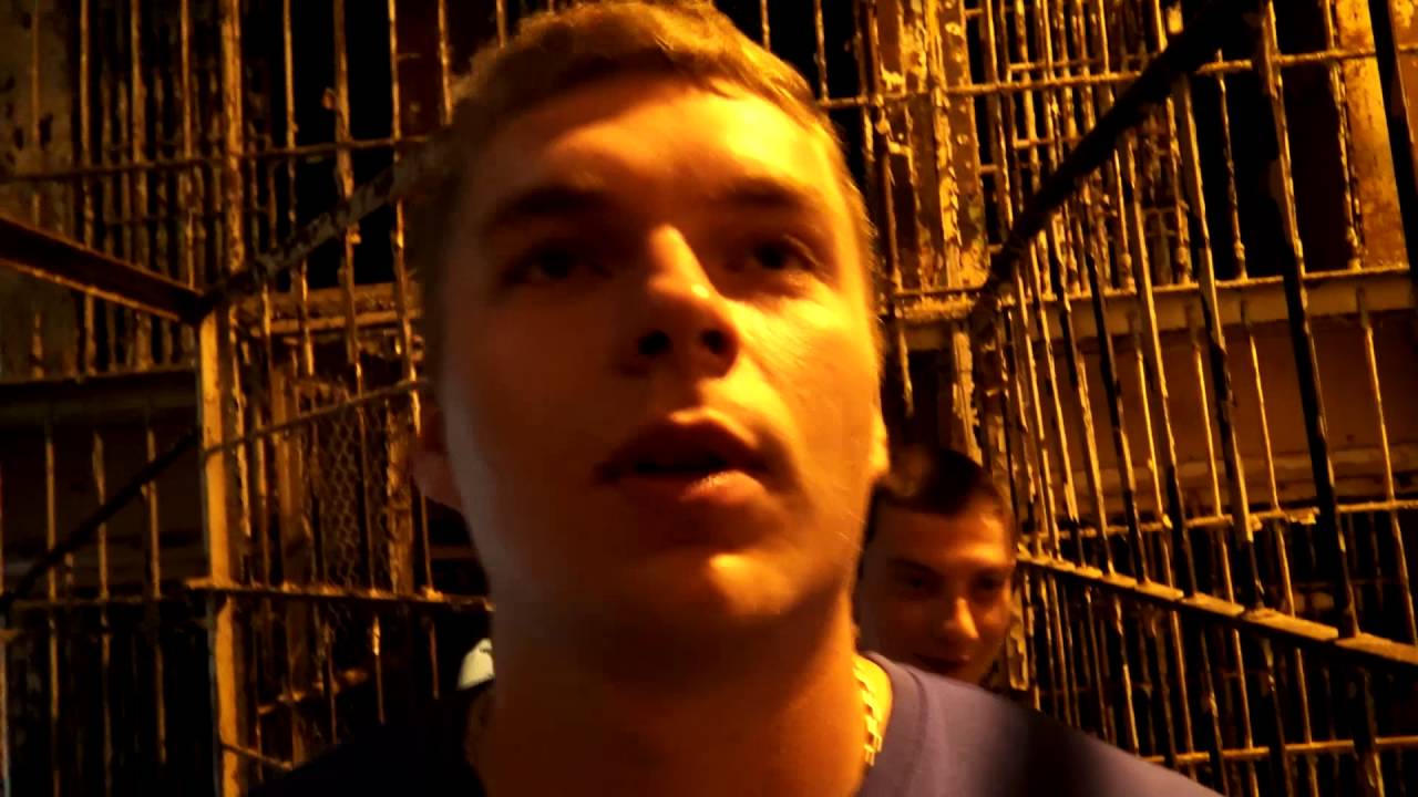 мы в тюрьме Шоушенк! - YouTube