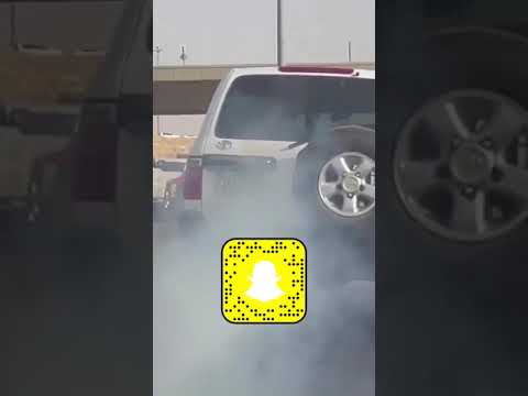 تداول فيديو لحادث متعمد على الجسر المعلق بـ الرياض