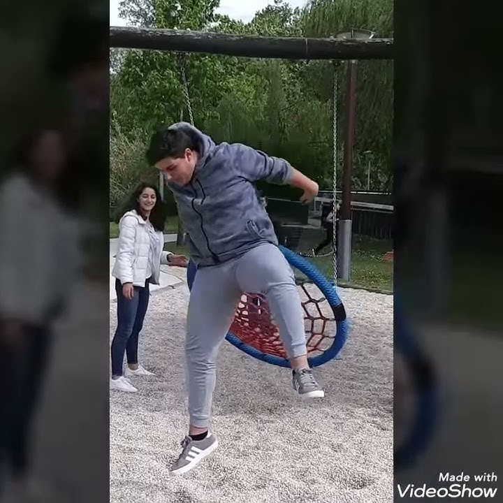 Senti um tremor de terra.  Olha no que deu