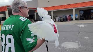 Cockatoo Excited To See Home Depot After A Long Break