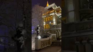 Замок Максима Галкина в ночь под Рождество.