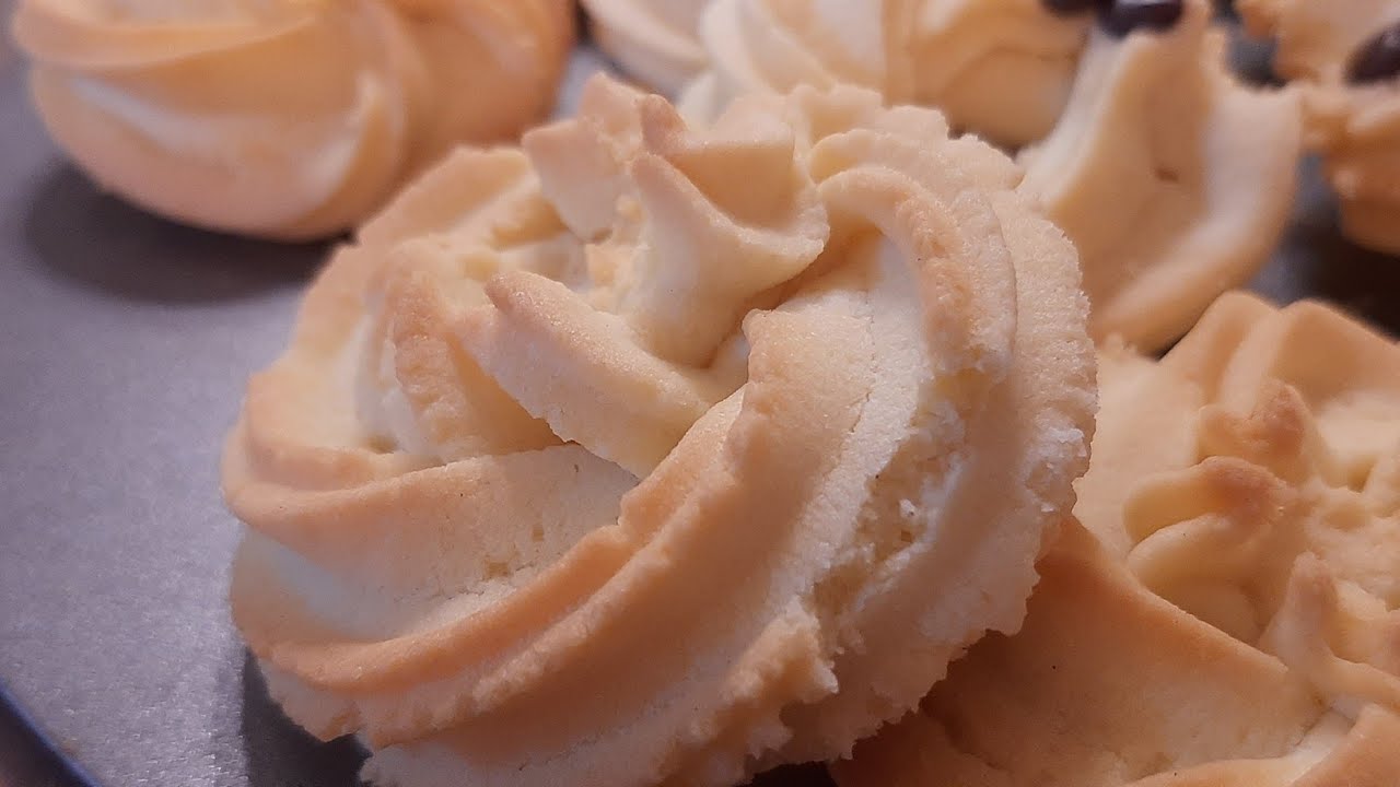 بسكوت الزبده خالي جلوتين حلو جدا جدا اتمني تجربوها 😋😋😋😋😋