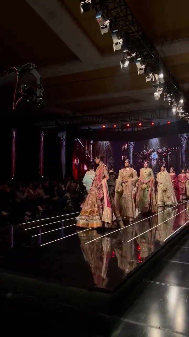 Stage is On Fire - 3rd Day of 22nd NEO HUM Bridal Couture Week #NHBCW24 #NHBCW #NEO