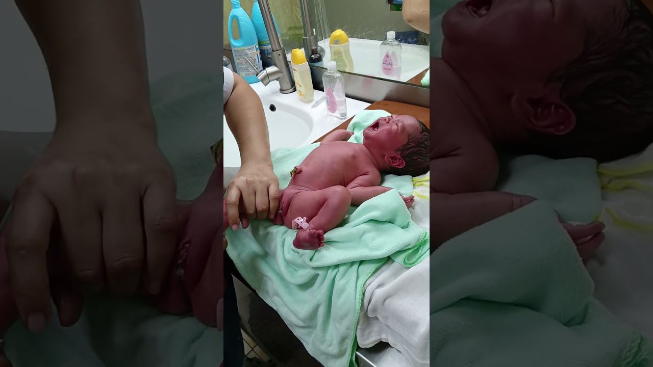 Lần đầu tắm cho Dâu ^^