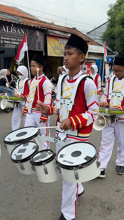 17 Agustus versi drumband