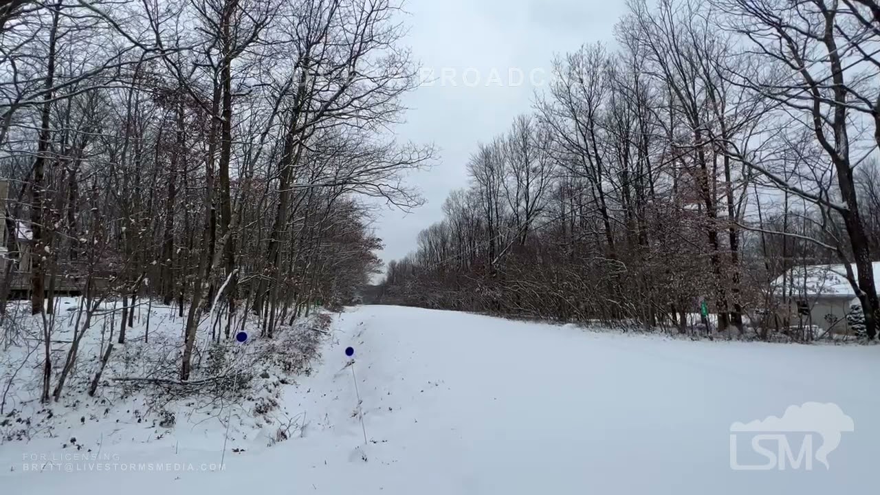 12242021 Albrightsville, PA Light Snow Blankets the Poconos on