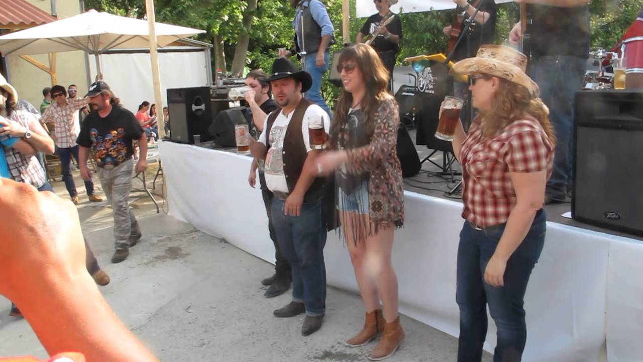 The Barroom Buddies Band / Don't Stop my country Music