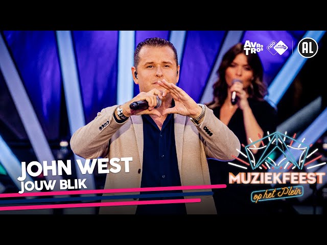 John West - Jouw blik • Muziekfeest op het Plein 2022 // Sterren NL class=