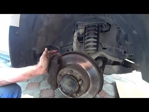 Замена передних стоек и втулок стабилизатора, а также тормозных дисков и колодок на Тойота 4runner