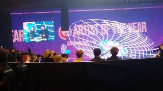Fancam Idol Reaction When Bts Win Artist Of The Year At Mama 2017