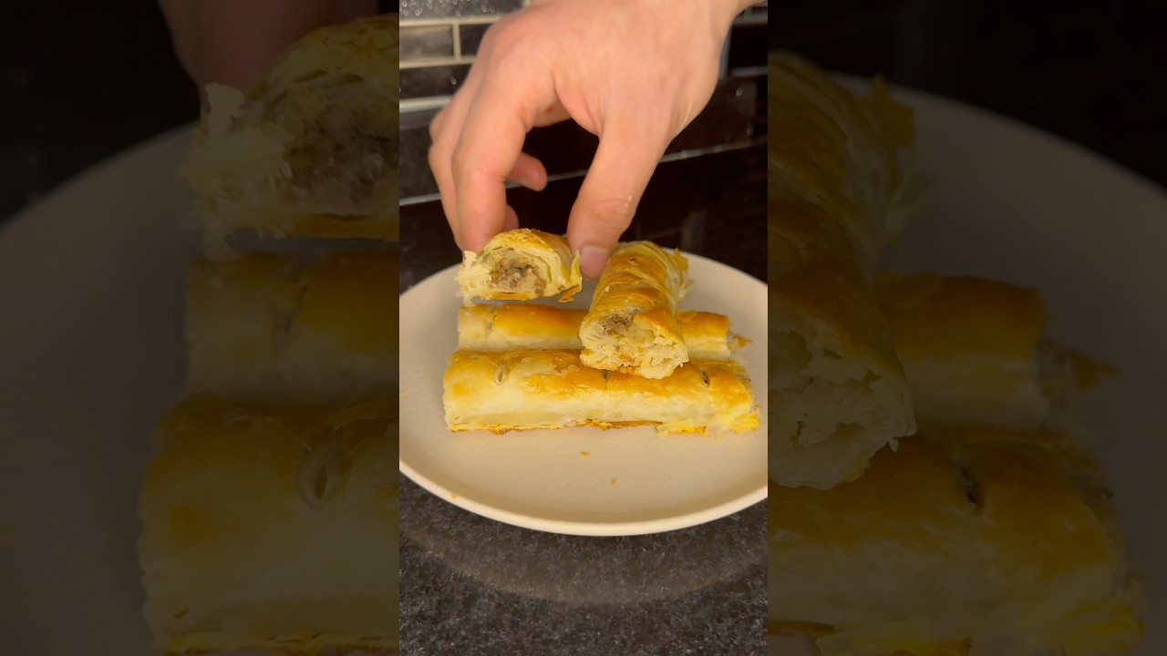 Yemek tarifi yorumda #kıymalıbörek #kıymalıyemekler #kiymaliborek #curlyhair #pastry #tarif #börek Yemek tarifi yorumda #kıymalıbörek #kıymalıyemekler #kiymaliborek #curlyhair #pastry #tarif #börek