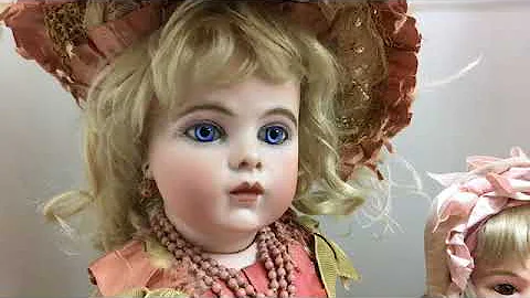 Doll Booth Talk with Mary Ann Spinelli and her toy...