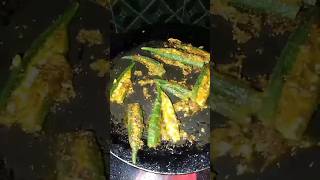 5 minut mein banyi masala bharwa bhindi #food ?#viral #trending #shorts