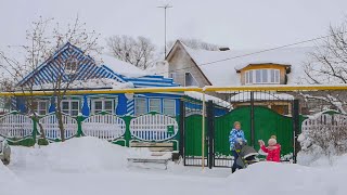 Winter in Russian villages. How do Tatars live and what do they do?