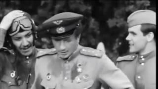 "Год кино". В бой идут одни старики "Год кино". В бой идут одни старики