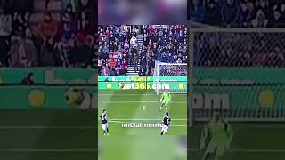 Le but le plus choquant jamais marqué par un gardien #futbol #fútbol #football #viral #viralvideo