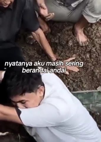 Ikhlas Itu Bohong bu Aku merindukanmu:) story tik tok #fypシ゚  #shorts