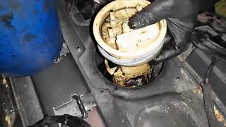 REMOVING FUEL TANK PUMP GAUGE, VOLKSWAGEN TOURAN 2 0TDI BKD ENGINE