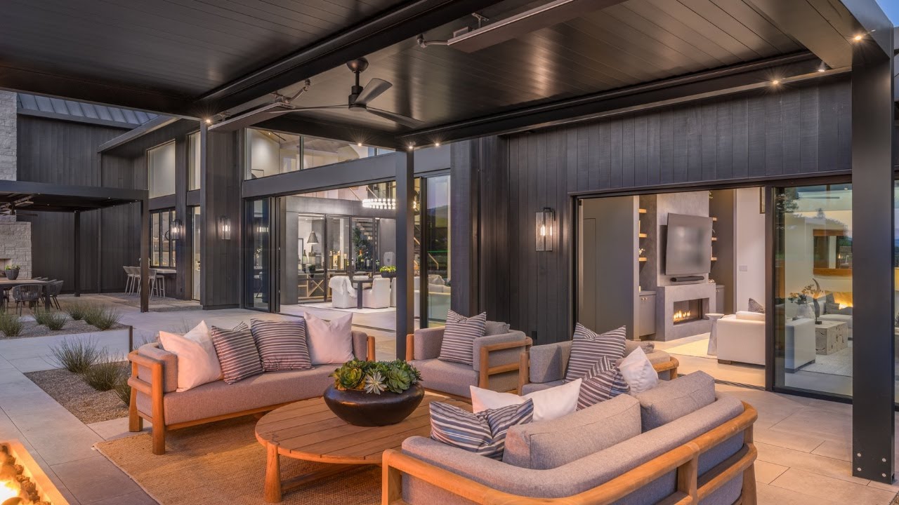 Ginger Martin + Co Presents | 1288 Oak Knoll, Napa Valley