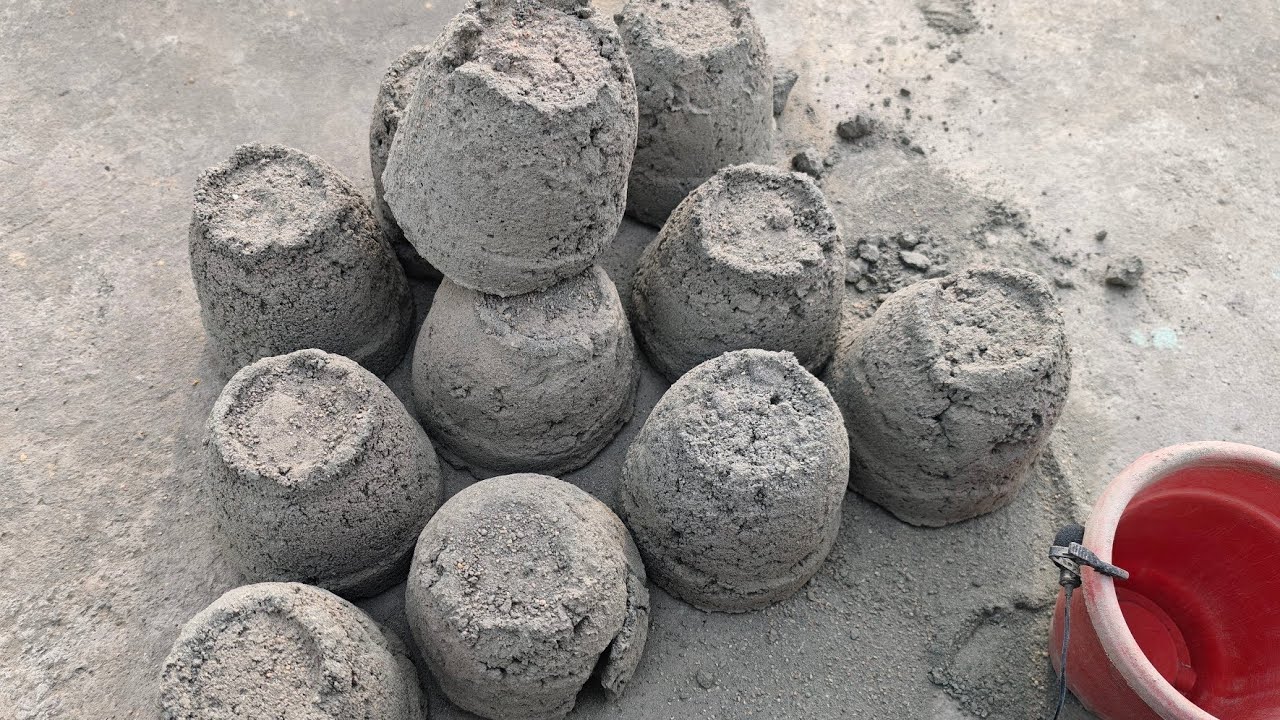 Dry smooth grainy Chips powder crum on floor dusty crunchy #purecement #sandmentcrushing #clay #mud 