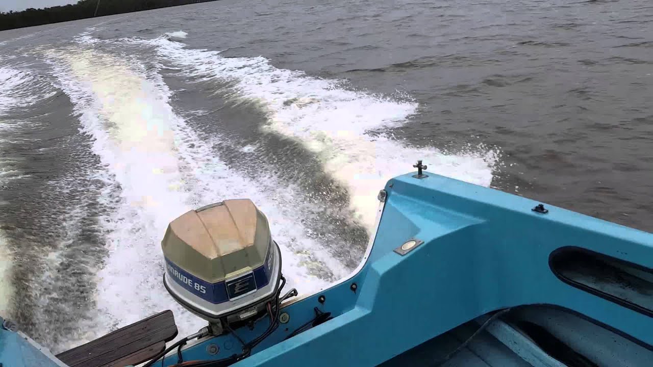 Evinrude 85hp - YouTube
