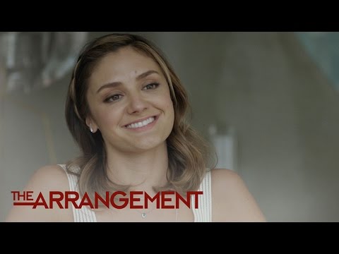 Is Megan Morrison's Plan to Do a Play a Bad Idea? | The Arrangement | E!