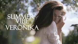Summer Vibe with Veronika on Sony A6500 35mm Zhiyun Crane Plus