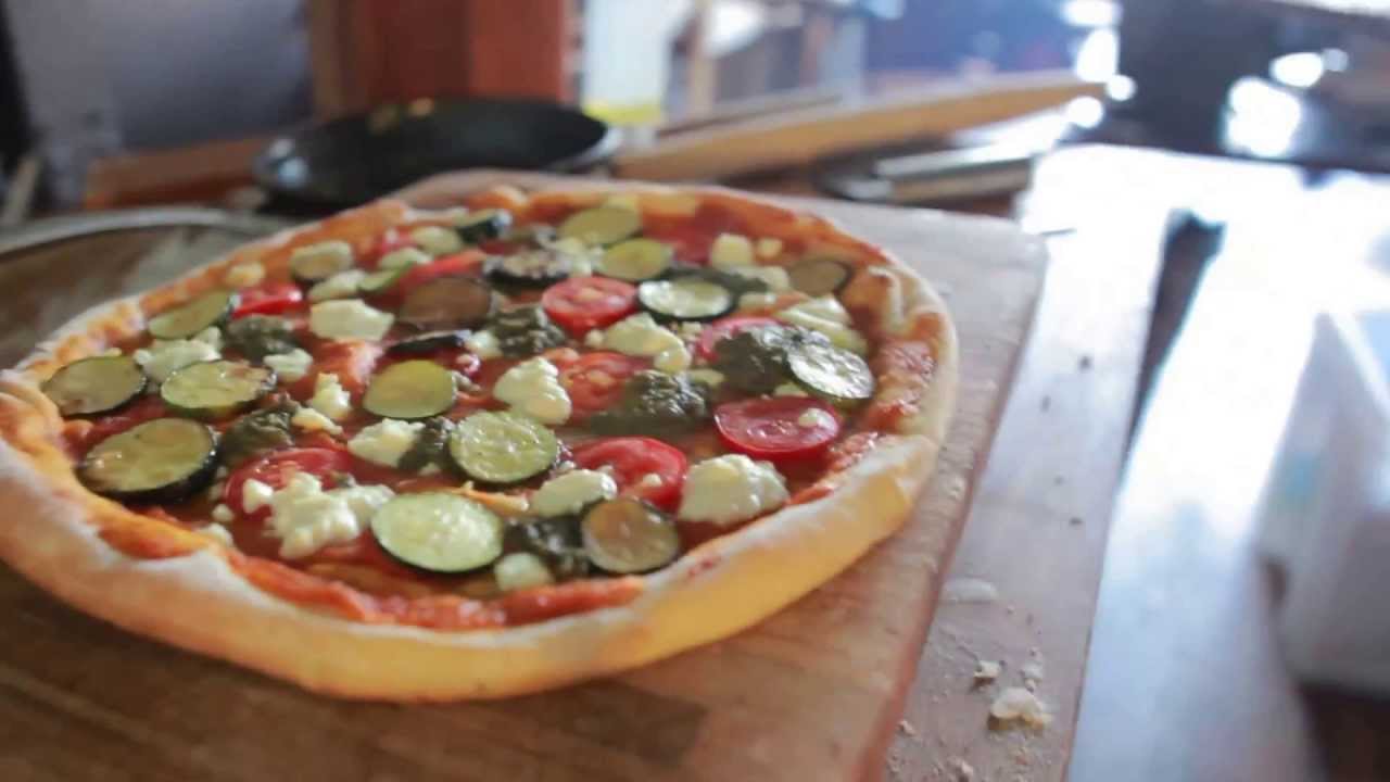 Great Beginner Homemade Pizza Recipe | Pro Home Cooks