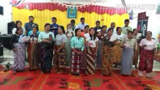 Latihan koor gabungan jemaat GPI sidang TEGAR_DURI .\