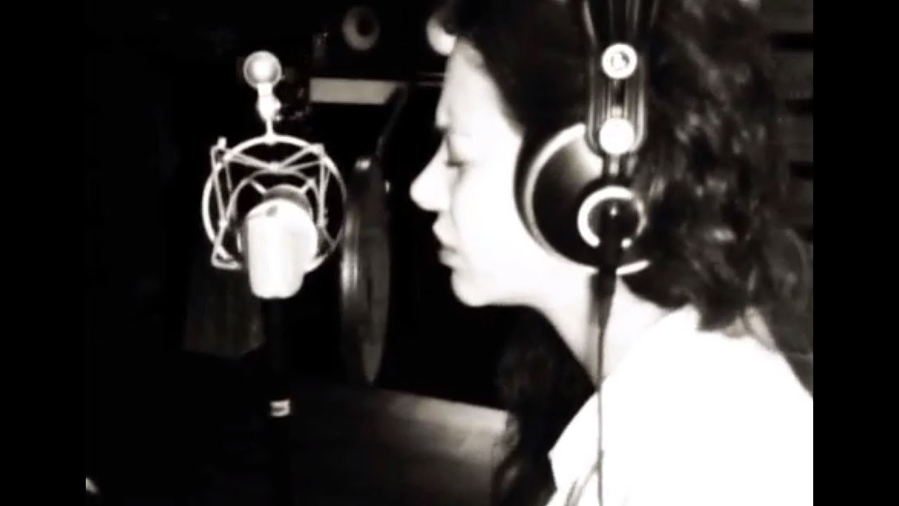 את חייכת - דנה עדיני מתוך פרויקט החיוך // Dana Adini - Your smile