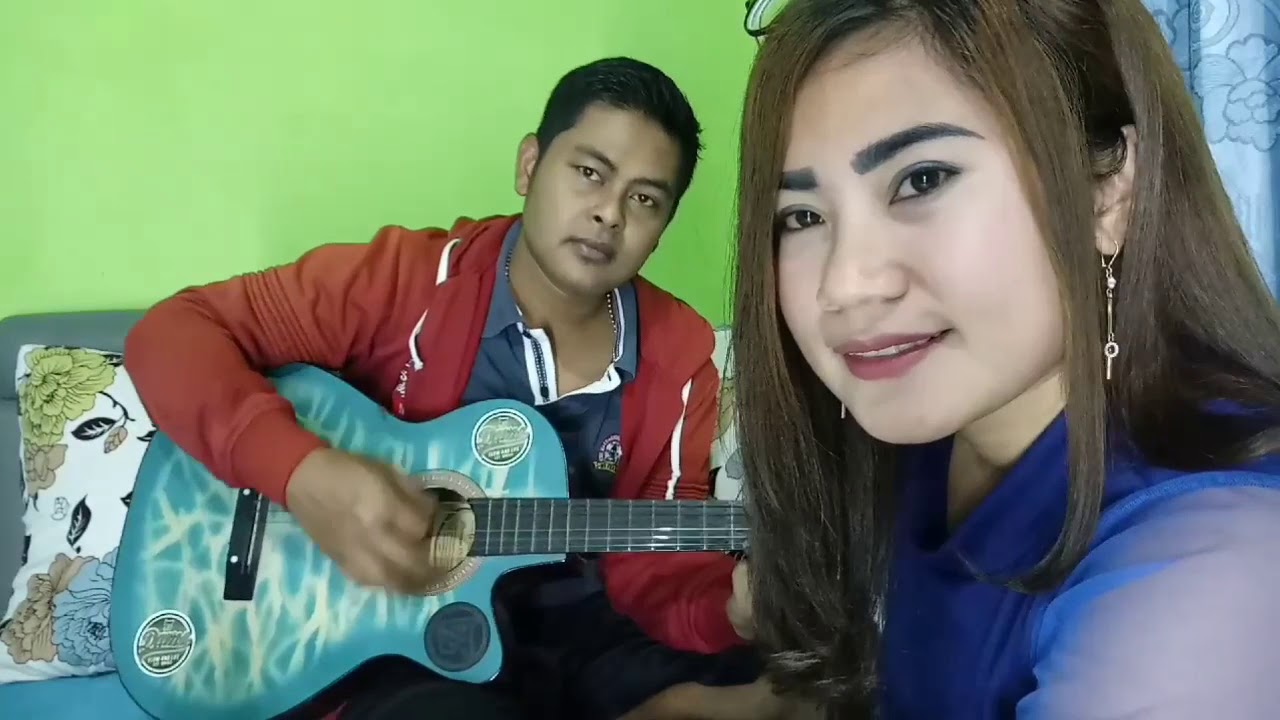 Terimakasih sayang,, lagu ciptaan saya buat istriku tercinta - YouTube