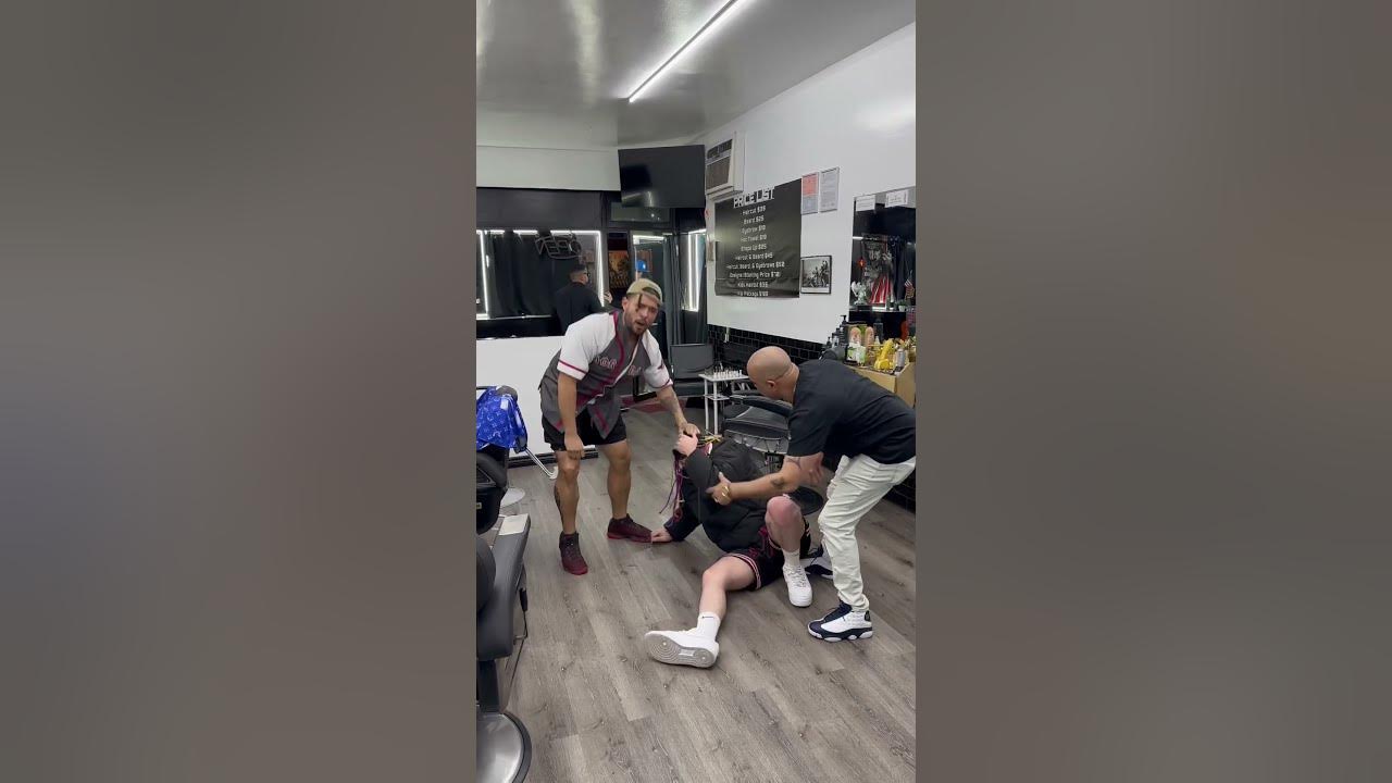 6ix9ine Jumped In Barbershop #shorts